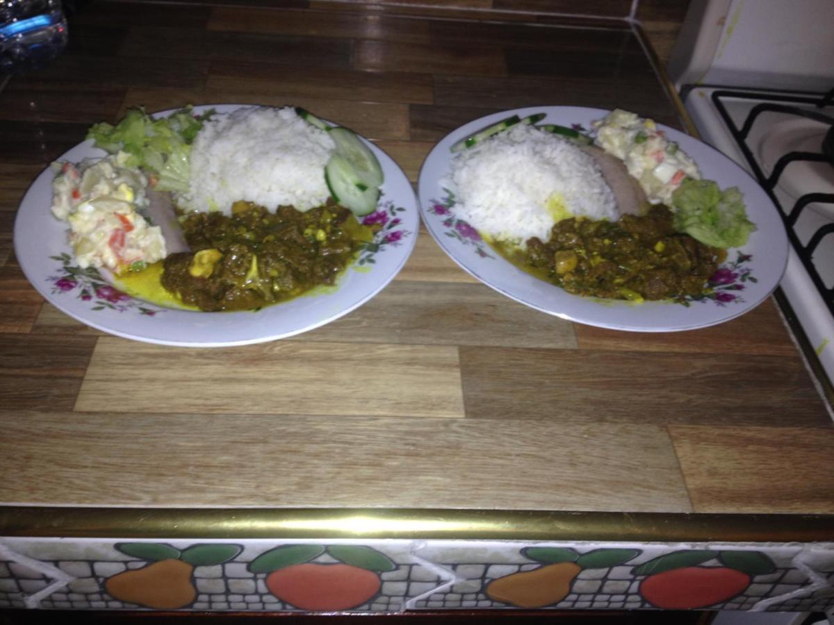 15 Min From The Airport In Kingston Jamaicaアパートメント エクステリア 写真